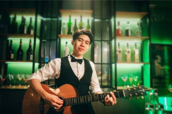 คอนเสิร์ตเดี่ยวครั้งแรกของ‘อะตอม’