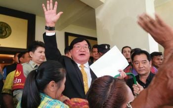 ม็อบเกษตรกรเฮลั่น! ธกส.ยอมปล่อยกู้ ทำอาชีพใหม่ช่วยภัยแล้ง