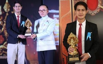 ‘น้ำ-รพีภัทร’นำทีมคนบันเทิง เข้ารับรางวัล ‘นาคเณศ’ และ ‘เพชรสุบรรณ’ ประจำปี 2563