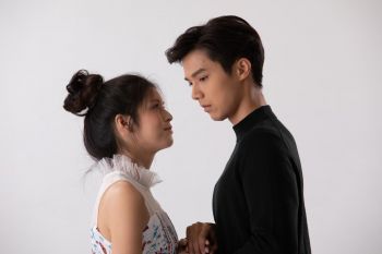 \'จ๊อบ\'น้องใหม่ทุ่มสุดตัว ขับบิ๊กไบค์ครั้งแรก ประกบ\'ยิหวา\'ใน\'ระบำเมฆ\'