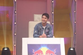 \'อ๊อฟ ชนะพล\'สุดเจ๋งโชว์สกิลแร็พดวลเพลงดัง\'กรุณาฟังให้จบ\'