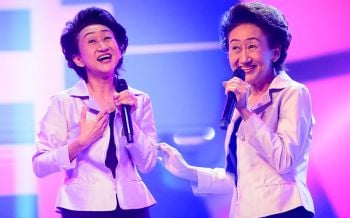 \'อาหนุ่ย-สุพร\'ดารารุ่นใหญ่ลุกมาจับไมค์เยือนเวที\'เดอะ วอยซ์ ซีเนียร์ 2020\'