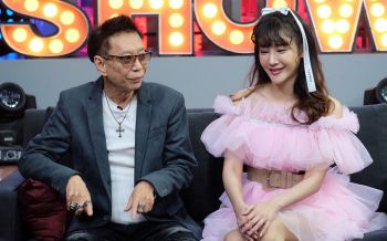 \'แตงโม\'ควงคุณพ่อเปิดใจหลังป่วยมะเร็งต่อมลูกหมาก เผยเส้นทางความรักแฟนหนุ่ม\'นิก คุณาธิป\'