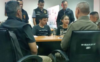 ศาลเลื่อนตรวจหลักฐานคดี\'แชร์แม่มณี\'ไป25พ.ค.