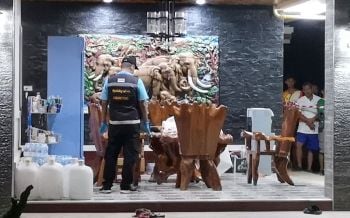 ‘มือปืนไอ้โม่ง’บุกยิงเถ้าแก่รับซื้อไม้ยางเมืองตรัง ดับต่อหน้าครอบครัว