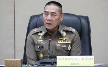 \'ผอ.หื่น\'ส่ออ่วม! \'บิ๊กแป๊ะ\'สั่งดำเนินคดีเด็ดขาด จ่อแจ้งข้อหาอนาจารนร.หญิง