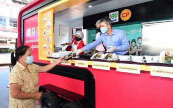 ‘ก.เกษตร-ซีพีเอฟ’ส่งรถ Food Truck เสิร์ฟอาหารอุ่นร้อนชาวบางกอกน้อย ร่วมใจสู้โควิด-19