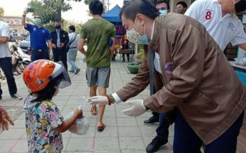 \'สามารถ\'ยกย่อง\'ลุงอู๊ด\'หัวใจเทวดา  เป้นต้นแบบทำตู้ปันสุข 30 ตู้แจกชาวบ้านต่อ