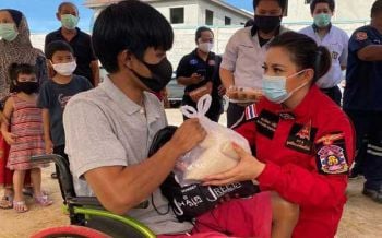 \'บุ๋ม-ปนัดดา\'เล่นบทนิ่ง ไม่ตอบโต้\'ปารีณา\' ลงไปช่วยชาวบ้านที่ลำบากดีกว่า