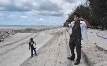 ‘ศศิน’ ชี้ต้นเหตุหาดทรายเมืองเพชรหาย-สารพัดโครงการยื่นลงทะเลกักตะกอน