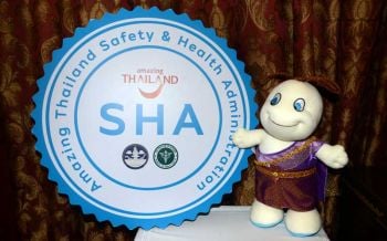 ททท.มอบตราสัญลักษณ์\'SHA\' ให้พระบรมมหาราชวัง