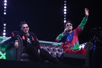 เวทีรายการ\'Show Me The Money\'ลุกเป็นไฟ!!ผู้เข้าแข่งขันโชว์ฝีมือรอบ\'Ring of Fire\'