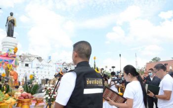 ‘ช่องส่องผี’มาตามนัด! ทำพิธีขอขมา‘ย่าโม’ เรนนี่ซีด-ประชิดตัวจี้\'บ๊วย\'ลบยูทูป