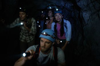 ระทึกสุดขีดหวีดร้องสุดเสียงใน \'Black Water: Abyss\'(กระชากนรก โคตรไอ้เข้)
