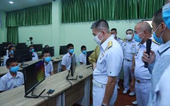 \'ผบ.ทร\' เปิดห้องเรียนอัจฉริยะโรงเรียนสัตหีบ เขตฐานทัพเรือสัตหีบ