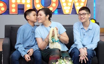 \'อรอนงค์ ปัญญาวงศ์\'ไม่อายทำกิน เปิดท้ายขายเสื้อผ้าตลาดนัดหลังหย่าสามี? เผยชีวิตแม่เลี้ยงเดี่ยว!