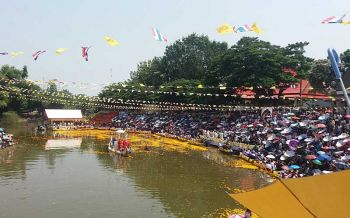 หนึ่งเดียวในโลก! เพชรบูรณ์ชวนเที่ยวงาน \'ประเพณีอุ้มพระดำน้ำ\'