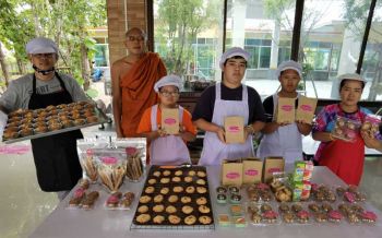ฝีมือไม่ธรรมดา! \'เด็กออทิสติก\'ชวนชิม‘เค้กกล้วยหอม’ที่อร่อยไม่แพ้ร้านดัง
