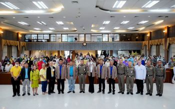 กมธ.ตำรวจ-บช.น.บุกรร.มัธยมวัดสิงห์ ดันชุมชนสีขาว-ต้านยาเสพติด