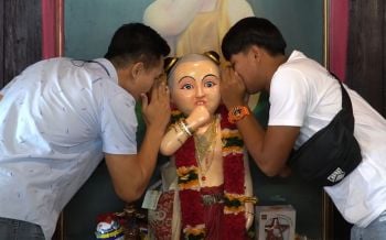 นักเตะ\'ชัยนาท\'หอบลูกบอลแก้บน\'ไอ้ส้มฉุน\' หลังคว้าชัยชนะสำเร็จ