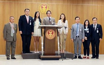 กมธ.ศาลฯไล่บี้สนง.ประกันสังคม แจง‘ศรีพันวา’ไม่เคลียร์ กังขา 3 ข้อ จ่อชง‘ดีเอสไอ’สอบ