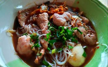 ชี้พิกัด! ‘ก๋วยเตี๋ยวเรือ’ริมแม่น้ำเจ้าพระยาบรรยากาศสุดชิว