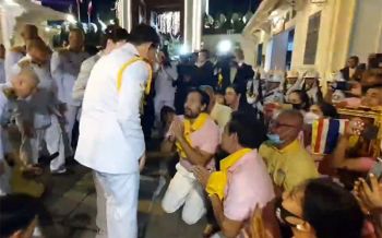 \'บิณฑ์\'สุดปลื้มปิติ! เผยนาทีก้มกราบ\'ในหลวง\' ทรงมีรับสั่ง\'ขอบใจที่ออกมา\' (ชมคลิป)