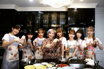 7 สาว‘Aliszt’แจกความสดใสรวมพลังป่วนบุกครัว‘ต๊ะต่อนยอน’ทำขนมหวานแสนอร่อย