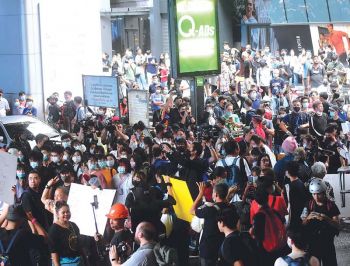 ย้ำมาตรา112ยังบังคับใช้ ตร.เตือนม็อบ เตรียมเช็คบิลคณะราษฎร