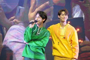 ‘โออิชิ’ ชวน ‘ไบร์ท-วิน’   เอาใจวัยทีนยุค เสิร์ฟ ‘โออิชิ พลัส ซี’