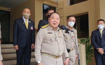 ‘บิ๊กป้อม’สั่งดูแลความปลอดภัยควบคู่‘การ์ดไม่ตก’ รับหยุดยาวเที่ยวช็อปไทยคึกคัก