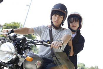 \'โอห์ม-น้ำตาล\'ชวนแฟนคลับฟินใน \'โลกทั้งใบ ให้นายคนเดียว เดอะซีรีส์\'!!!