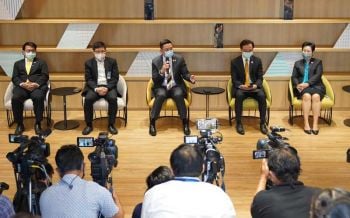 ดีอีเอส-ทีมพัฒนา‘หมอชนะ’ตั้งโต๊ะแถลงยันไม่ได้ถอนตัว เตรียมรับบุคลากรเพิ่ม
