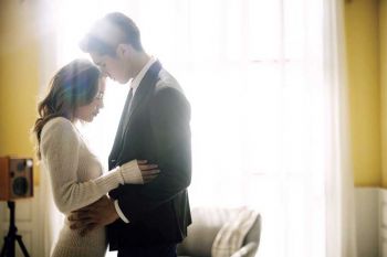 ‘MINT ภัทรศยา’ ปลื้ม!! ร่วมงานรุ่นพี่ ‘แทน-ลิปตา’  ดึงเสน่ห์หยอดหวาน อ้อนแฟน.... ผ่านเพลง ‘รอให้จบเพลงนี้ก่อน’