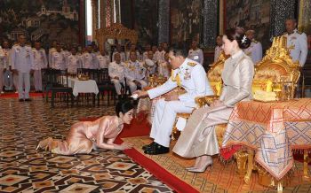 \'ในหลวง\'พระราชทานน้ำพระมหาสังข์เพชรน้อย \'เจ้าคุณพระสินีนาฏ\'