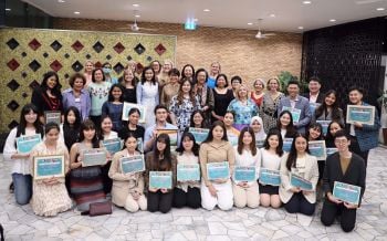 \'นฤมล\'ร่วมชื่นชมเยาวชนไทย เนื่องในวันสตรีสากล