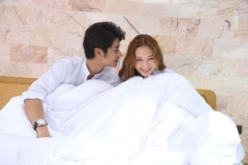‘ออกัส วชิรวิชญ์’ ชวนกอดหมอนรอฟินในโค้งสุดท้าย!