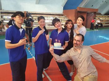 เซอร์ไพรส์วันเกิด ‘ต้นหน’ กลางกองถ่ายละครเรื่องใหม่