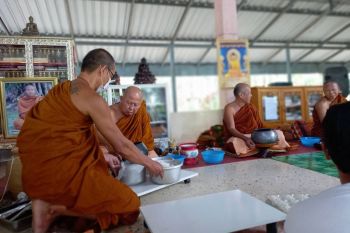 \'วัด-บ้าน-ชุมชน-โรงเรียน-โรงพยาบาล\' 5 ขาพัฒนาชาติไทย