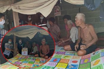 รุดช่วยครอบครัวยากจน! คนแก่พิการทางสายตา อาศัยบ้านกลางทุ่งนาทรุดโทรม