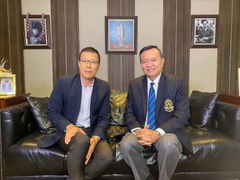 การบ่มเพาะหล่อหลอมให้กุลบุตรเป็นคนมีคุณภาพ คือปรัชญาหลักของโรงเรียนวชิราวุธวิทยาลัย