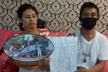 ผัวเมียร้องสื่อช่วย! จอดรถขายแตงไทย ถูดเก๋งเสยท้ายพังทั้งคัน คู่กรณีเมินรับผิดชอบ