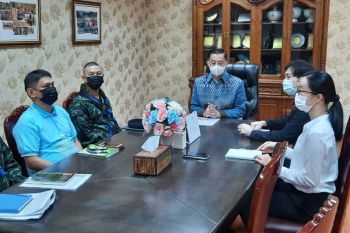 ‘ยูเอ็นเอชซีอาร์’พบผู้ว่าฯแม่ฮ่องสอน ถกแผนช่วยผู้ลี้ภัยสงครามกว่า2พันคน