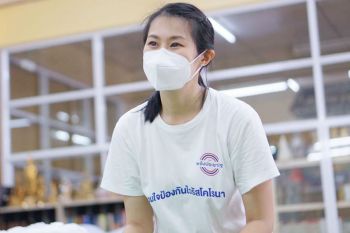 ‘พัชรินทร์’ลงพื้นที่ห่วงปธ.ชุมชน-คกก. วอน‘กทม.’พิจารณาเร่งฉีดวัคซีนสู้‘โควิด-19’