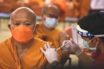 \'อนุชา\'สั่งการ พศ.นิมนต์พระสงฆ์เข้ารับถวายการฉีดวัคซีน