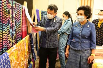 หนึ่งในน้ำพระทัย! \'เจ้าฟ้าหญิงสิริวัณณวรีฯ\'พระราชทาน 3 แบบลายผ้าบาติก สู่ชาวไทย