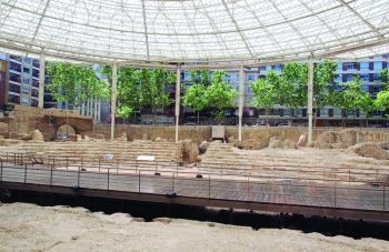 แหวกฟ้าหาฝัน : Roman in Zaragoza