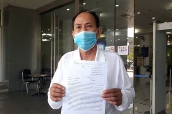 \'หมอเณร\'บุกศาลปกครองยื่นหลักฐานเพิ่ม ยันสมุนไพรไฟธาตุ ทางเลือกปลอดโควิด