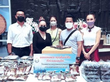 ‘ยิ่งยง-บัวผัน-พิมพ์จ๋า’นำกลุ่มศิลปิน  ส่งอาหารและกำลังใจ สนับสนุนทีมแพทย์