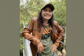 ‘รอน-อรัณย์’ศิลปิน บ.รถไฟดนตรี คว้ารางวัล‘เพชรในเพลง’